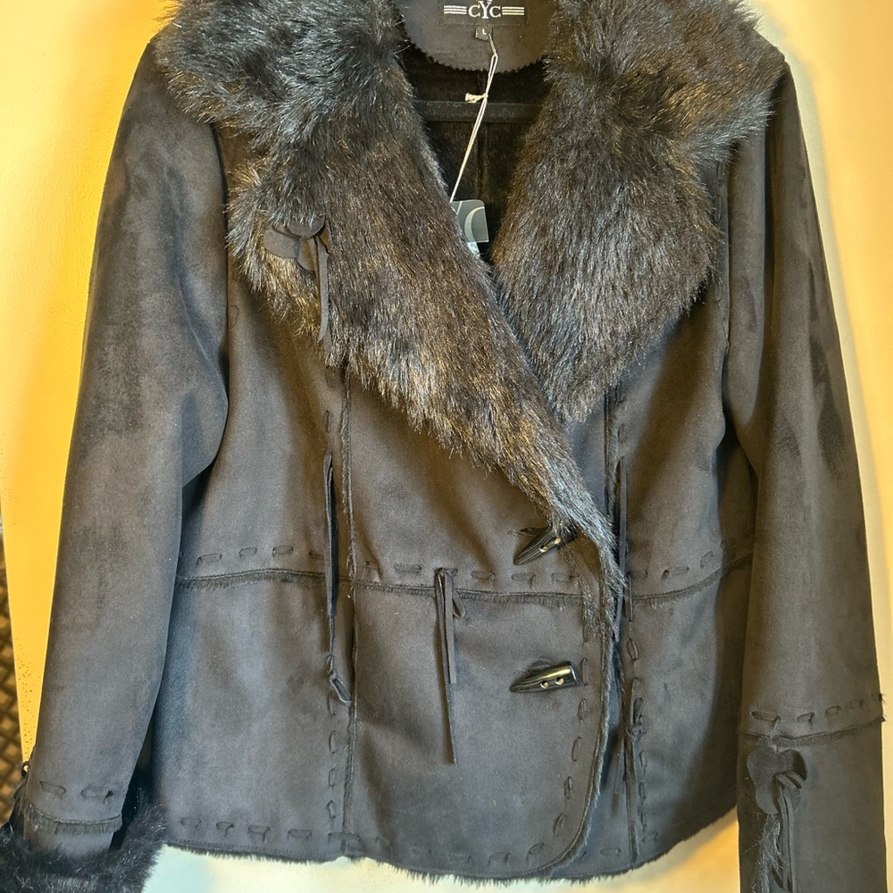 NWT Women's Black Faux Fur Trim Jacket